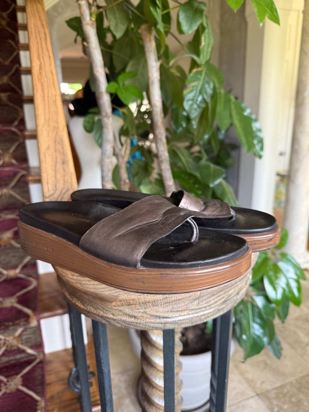 DONALD PLINER FIFI WEDGE SANDAL ladies, size 10 preowned good condition - Picture 5 of 7